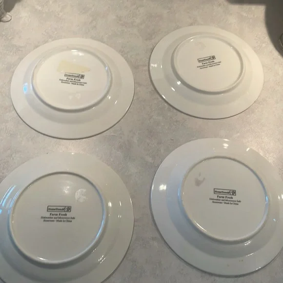 New Home Trends “Farm Fresh” Plates - Picture 6 of 7